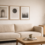 Den rolige plakatvæg i stuen: 5 opskrifter du kan kopiere (med mål og farver)